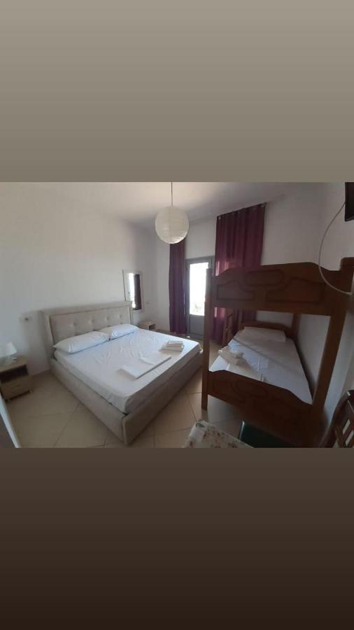Bluflest Bed and Breakfast Dhërmi Eksteriør billede